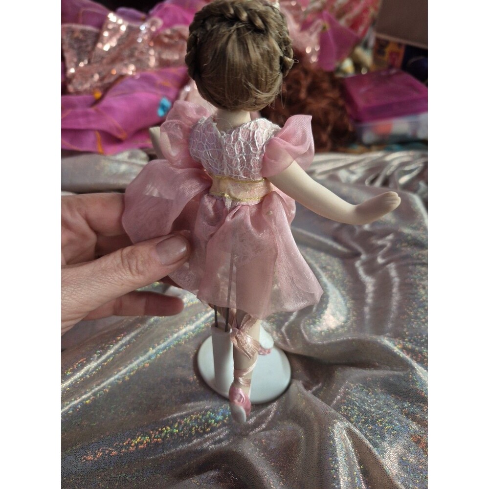 AVON CHILDHOOD DREAMS 9" PORCELAIN DOLL BALLET RECITAL 1991 BALLERINA PINK DRESS - Picture 4 of 4
